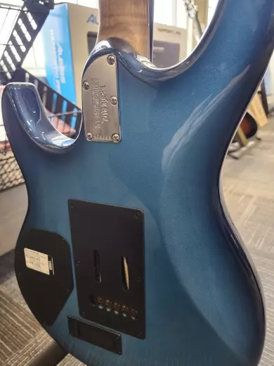 Ernie Ball Music Man - 984-LKB-R2-00 3
